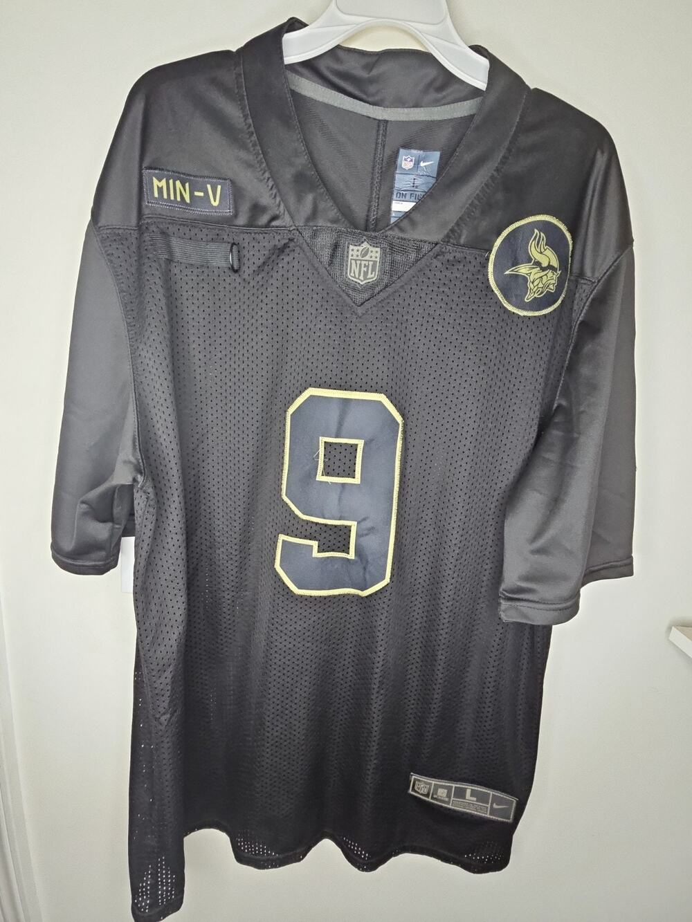 JJ McCarthy #9 Minnesota Vikings Jersey Mens Size L Nike Salute To Service Rare